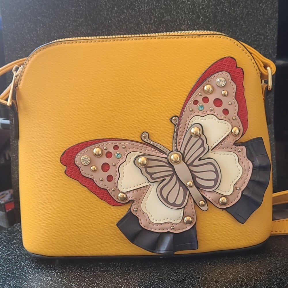 Butterflies mustard purse